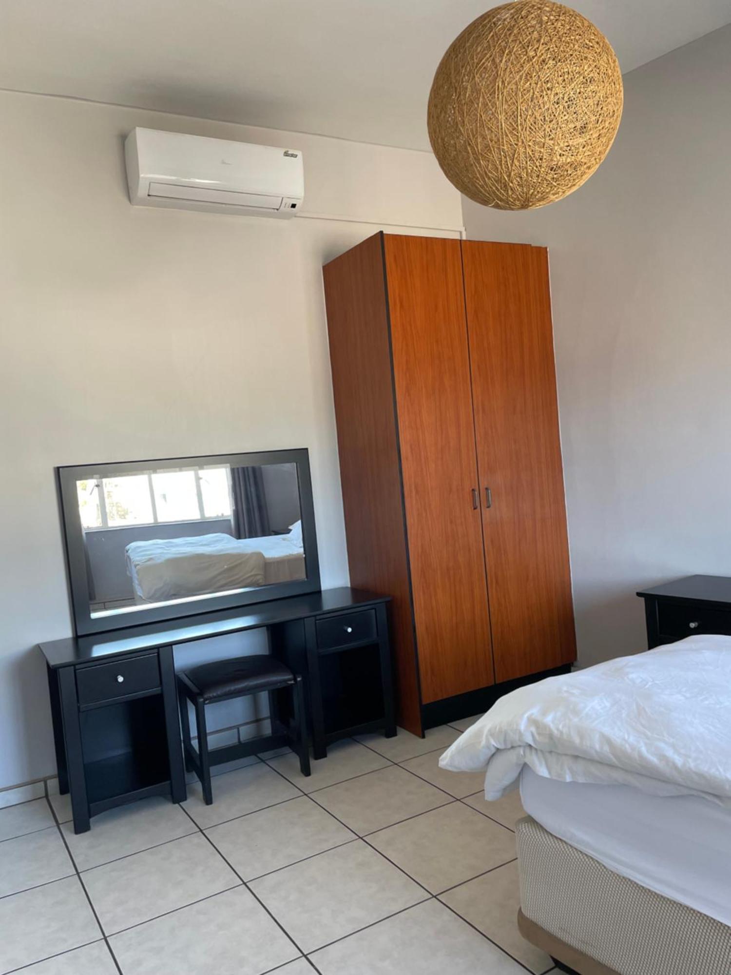 Stern Self Catering Apartments 빈트후크 외부 사진