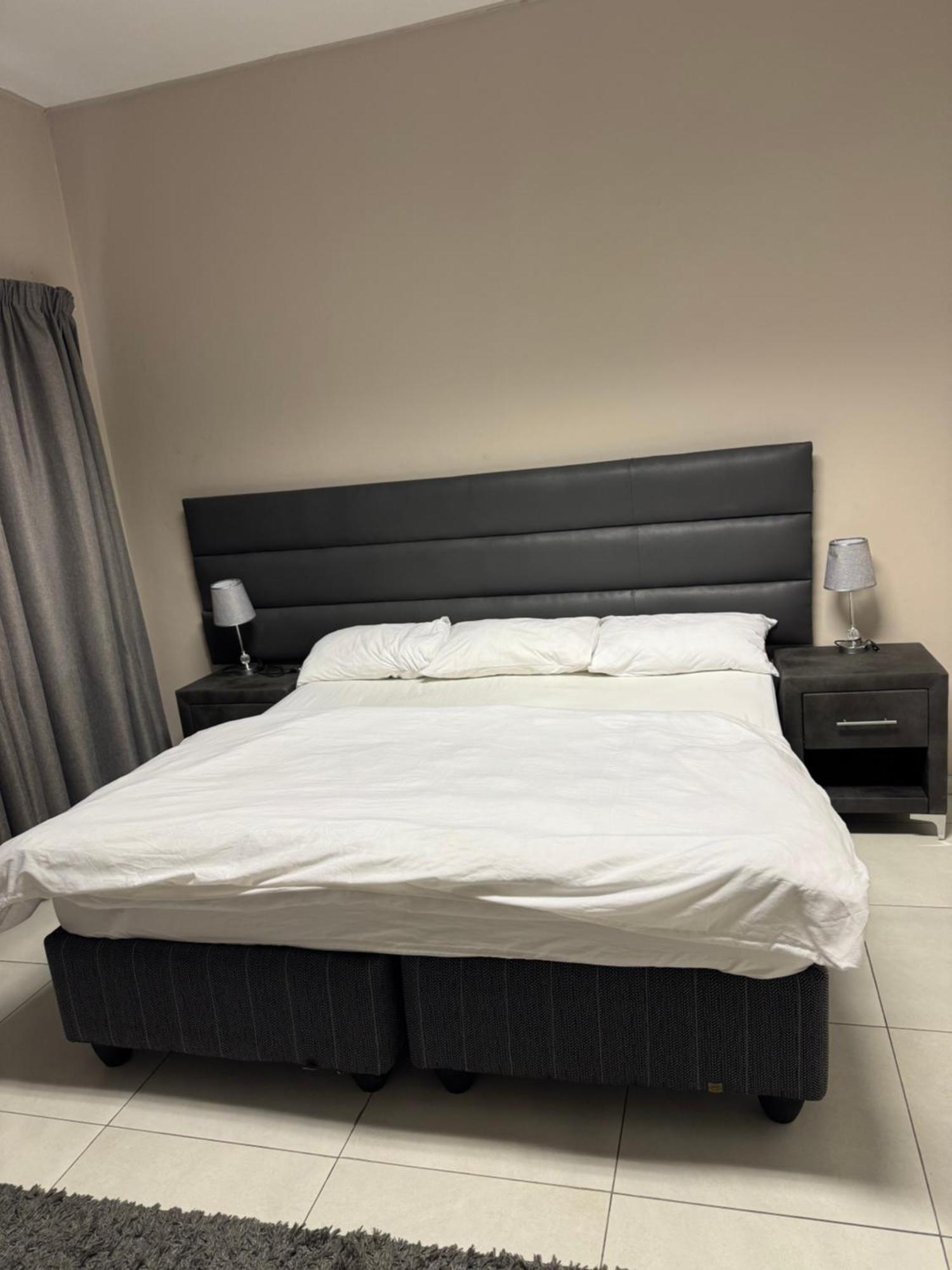 Stern Self Catering Apartments 빈트후크 외부 사진