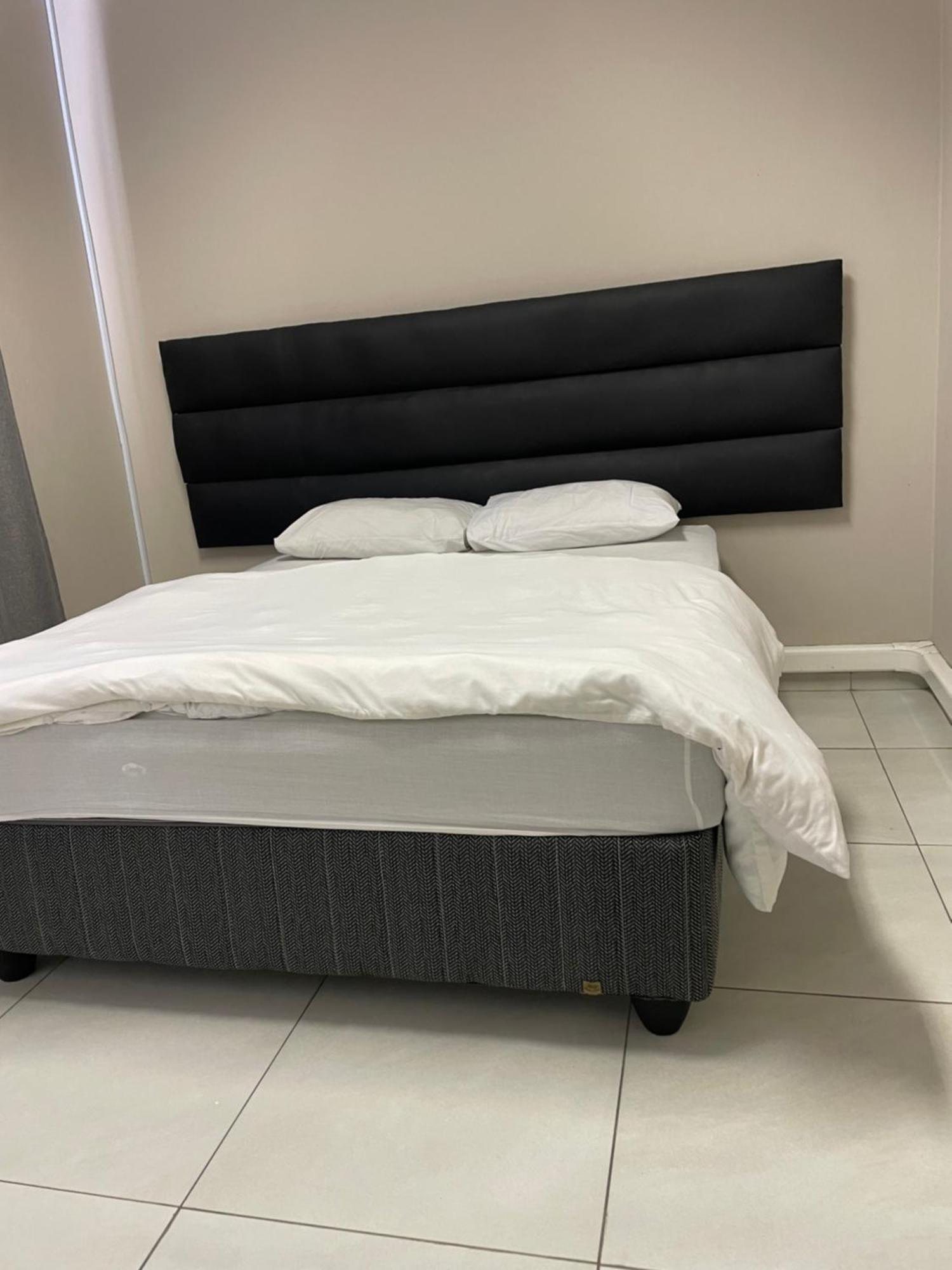Stern Self Catering Apartments 빈트후크 외부 사진