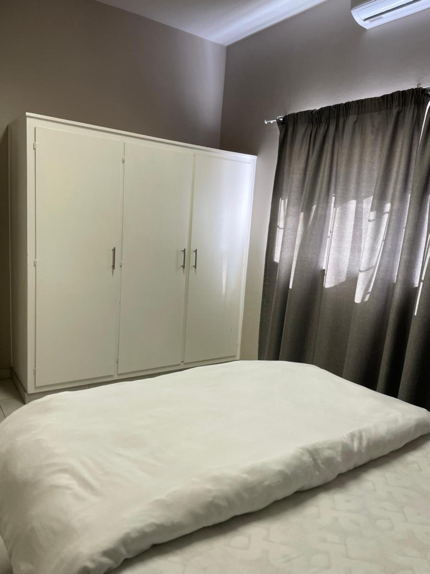Stern Self Catering Apartments 빈트후크 외부 사진
